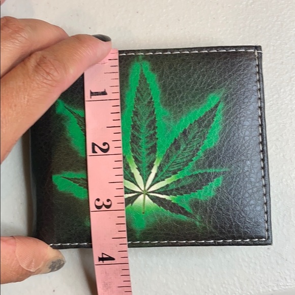 HANDCRAFTED WALLET - Picture 6 of 7